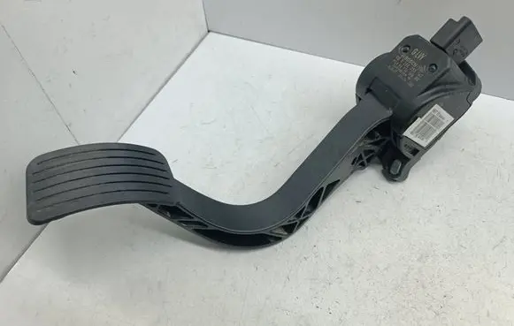 Citroen Berlingo Accelerator throttle pedal 0280755167 9671416880 86ET195845149