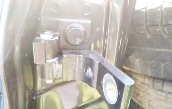 Fiat Bravo Rear door lower hinge