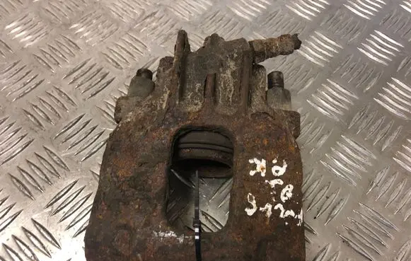 Volkswagen Polo Front brake caliper