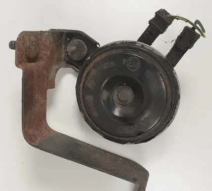 Jaguar S-Type Horn signal XW4T-13832-AA
