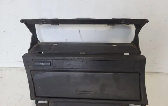 BMW 3 E46 Car ashtray 8205377