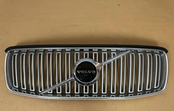 Volvo XC90 Front bumper upper radiator grill 31425936 31425933 31425096