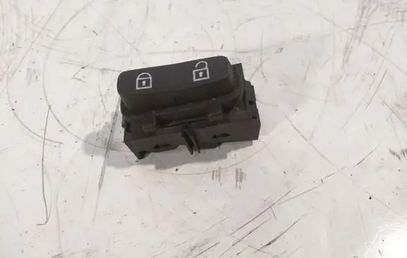 Volvo S80 Central locking switch button 30710476