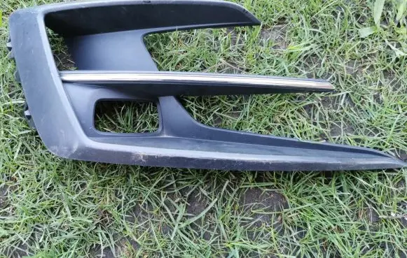 Renault Megane IV Front bumper lower grill 261A33578R