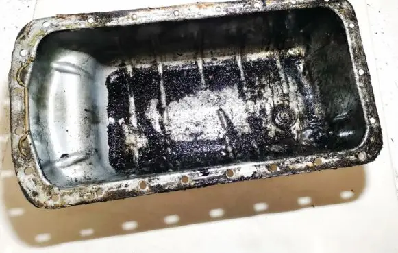 Oil sump
