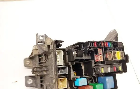 Toyota RAV 4 (XA30) Fuse box set 