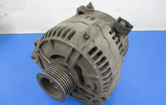 Ford Mondeo MK I Generator/alternator 93BB10300AE