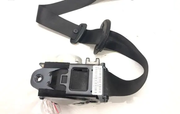 BMW X6 E71 Front seatbelt 305869899001
