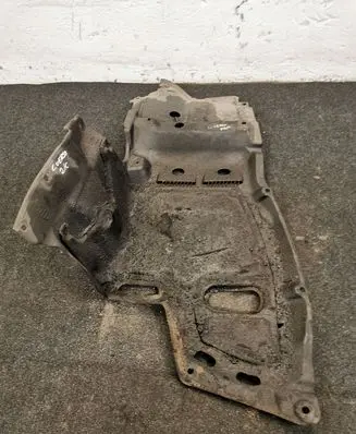 Toyota Corolla Verso E121 Engine splash shield/under tray