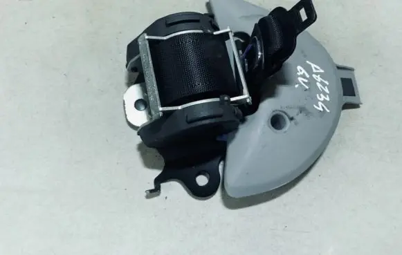 Opel Meriva A Middle seatbelt (rear) 93335123 93390052