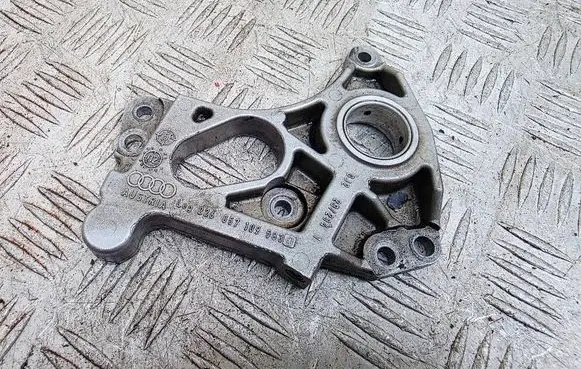 Audi A8 S8 D3 4E other engine part 057109583D