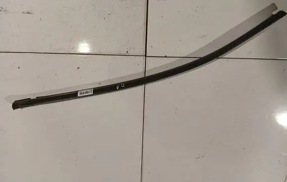 Renault Espace - Grand espace IV Front door glass trim molding 