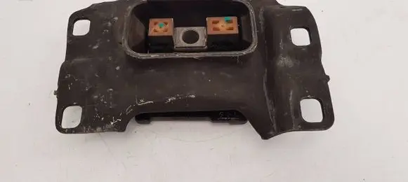 Ford Focus Engine mount bracket DV61-7M121-BA