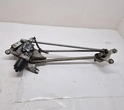 Honda CR-V Front wiper linkage and motor
