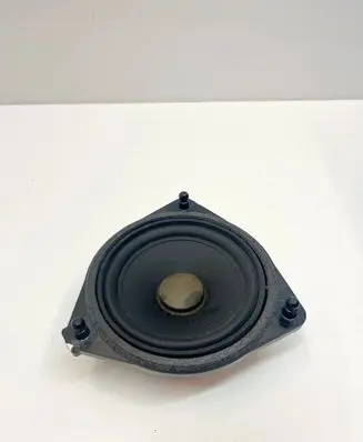 Mercedes-Benz SL R231 Front door speaker A2318200702 2318200702