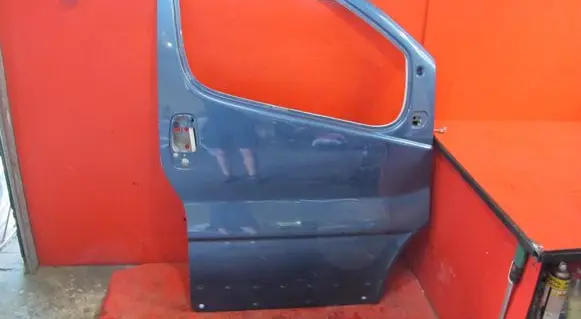 Renault Trafic II (X83) Front door