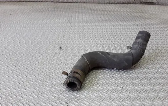 Toyota Yaris Engine coolant pipe/hose