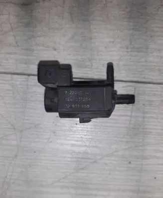 Volvo V70 Turbo solenoid valve 30611668 03T254 72224010