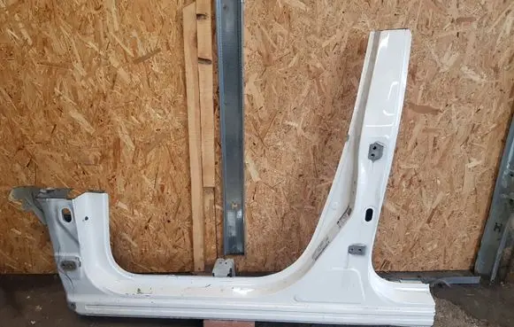 Mazda CX-5 Pillar (middle) 