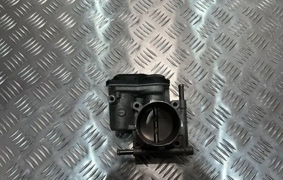 Mazda 3 Throttle body valve HF0213640