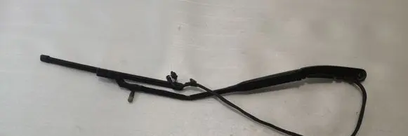 Volvo XC60 Front wiper blade arm W000082546