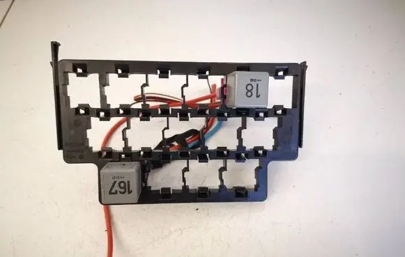 Skoda Fabia Mk1 (6Y) Fuse box set 6Q0972595A