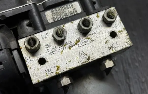 Jaguar XF X250 ABS Pump 0265951370 00818R0027