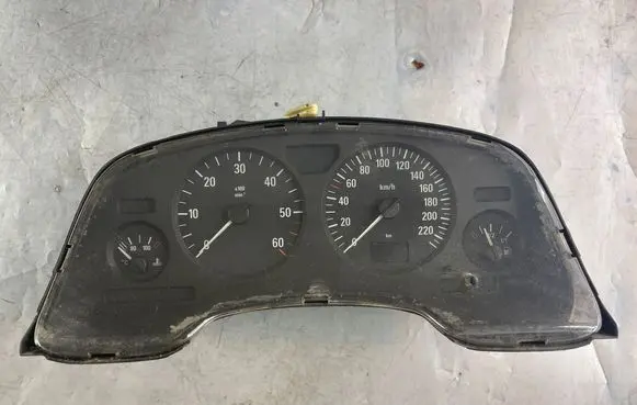 Opel Zafira A Speedometer (instrument cluster) 24461749jb 87001371