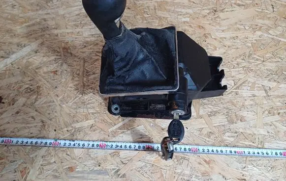 Opel Astra H Gear shifter surround trim plastic 8026651283