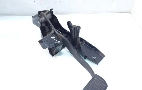 Volvo S80 Brake pedal 30760895
