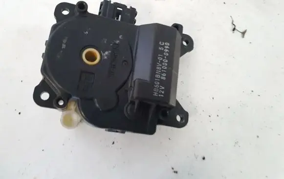 Mazda 3 I Air flap motor/actuator 8610000990