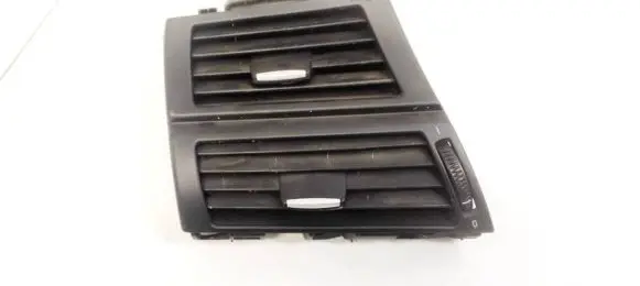 BMW X5 E70 Dash center air vent grill 716180304 7161803-04
