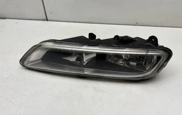 Volkswagen PASSAT B7 Front fog light A047358