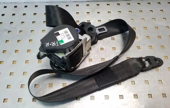 Audi A4 S4 B7 8E 8H Front seatbelt 8E0857706F
