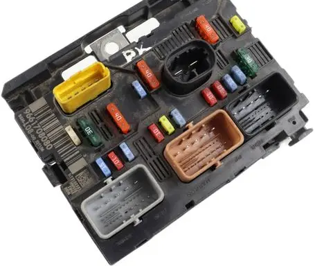 Citroen C4 I Picasso BSM Control unit 9661708080 S12105551