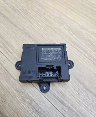 Volvo S80 Door control unit/module 9G9T14B534BC 1002299901