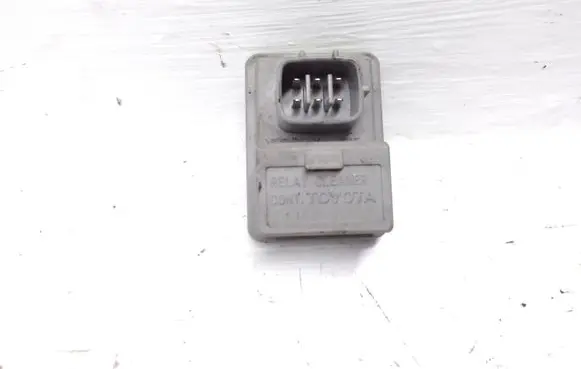 Lexus RX III Light washer relay 8594258010