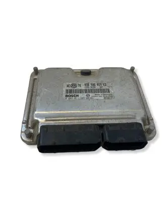 Volkswagen PASSAT B5 Engine control unit/module 038906019KD 1039S01966