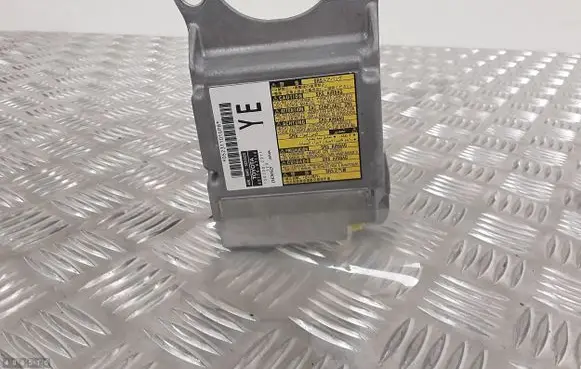 Toyota Prius (XW20) Airbag control unit/module 8917047110