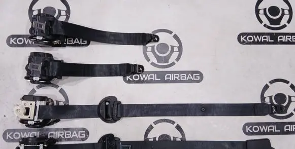 Opel Astra L Set of seat belts 98387292XX 98305934XX