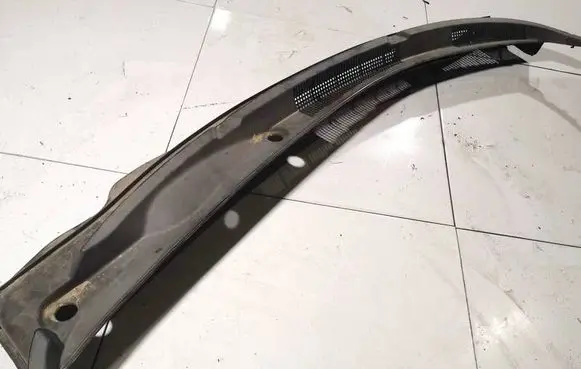 Wiper trim