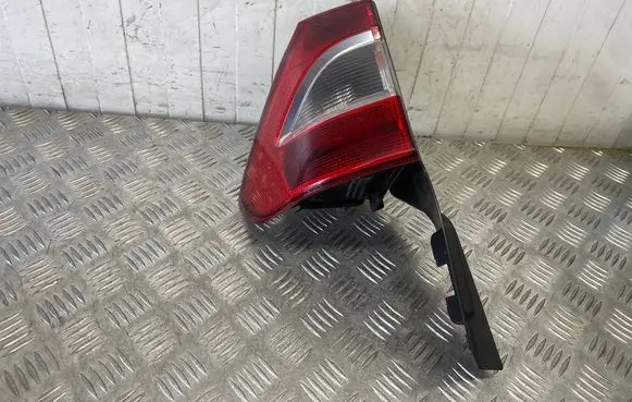 Ford Galaxy Rear/tail lights 6M2113N553AC