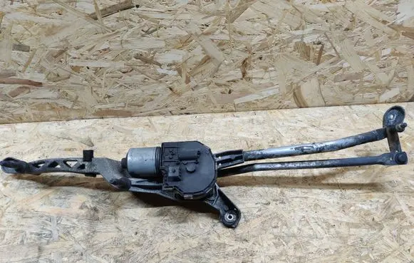 Mercedes-Benz E W212 Front wiper linkage and motor 1137328339 0715682198