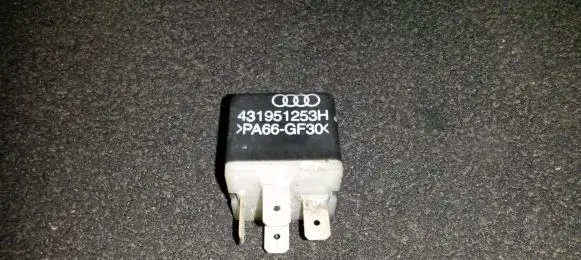 Audi A4 S4 B5 8D Other relay 431951253h