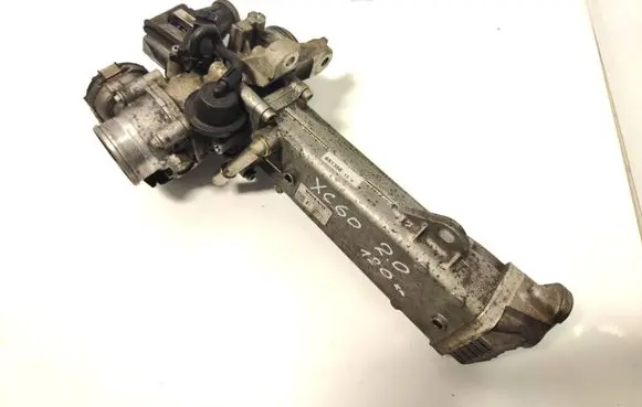 Volvo XC60 EGR valve cooler 31325030 70304902 1326300390
