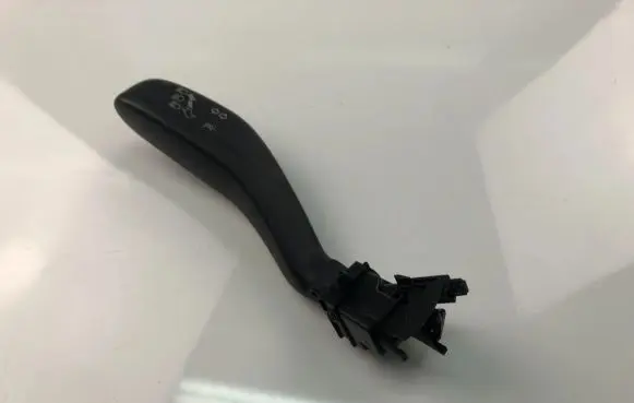 Toyota Auris 150 Indicator stalk 283945