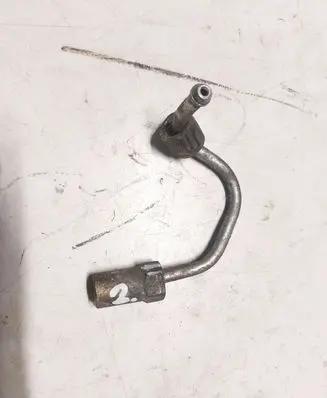 Opel Astra H Fuel injector supply line/pipe 