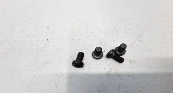 Peugeot 208 I Nuts/bolts 