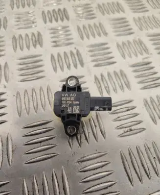 Audi A7 S7 4G Airbag deployment crash/impact sensor 4H0955557