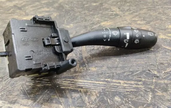 Hyundai i30 Wiper control stalk 934202R010